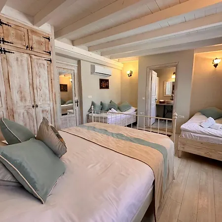 Hotel Cassiopeia *
