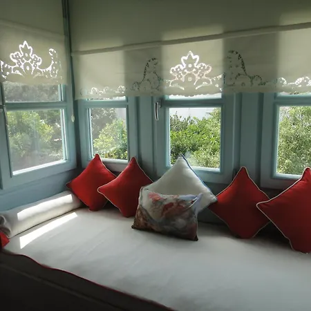 Hotel Cassiopeia *